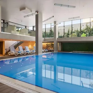Ramada By Wyndham Old فندق